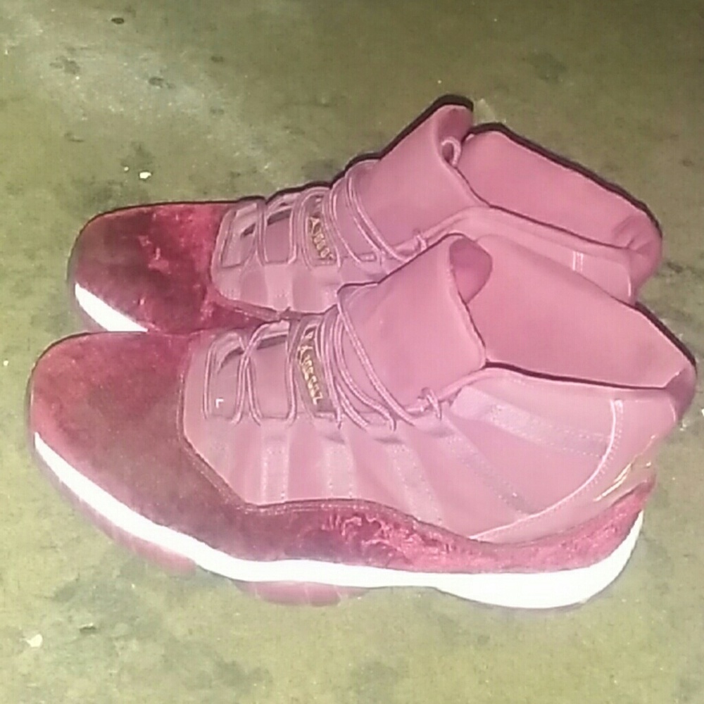 Red velvet Jordan 11's